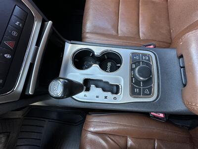 2012 Jeep Grand Cherokee Overland   - Photo 18 - Elkhart, IN 46514