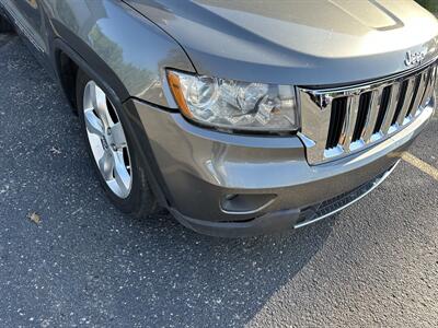 2012 Jeep Grand Cherokee Overland   - Photo 11 - Elkhart, IN 46514