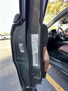 2012 Jeep Grand Cherokee Overland   - Photo 24 - Elkhart, IN 46514