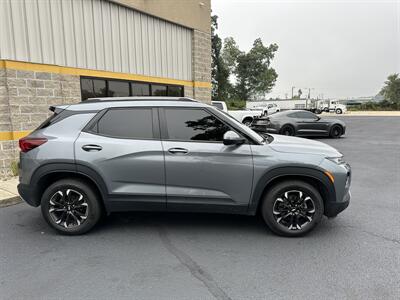 2021 Chevrolet Trailblazer LT   - Photo 7 - Elkhart, IN 46514