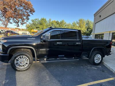 2022 Chevrolet Silverado 2500 High Country   - Photo 2 - Elkhart, IN 46514