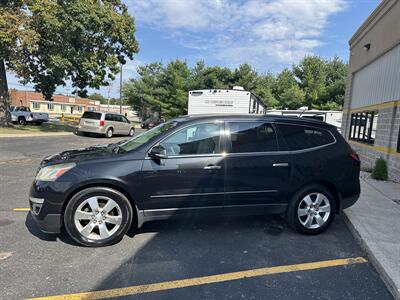2013 Chevrolet Traverse LTZ   - Photo 2 - Elkhart, IN 46514