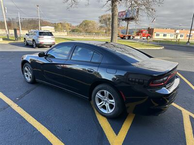 2015 Dodge Charger SE   - Photo 3 - Elkhart, IN 46514