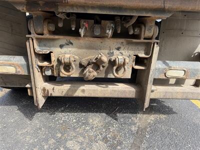 2006 Sterling L8500 Series   - Photo 12 - Elkhart, IN 46514
