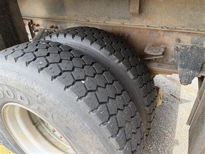 2006 Sterling L8500 Series   - Photo 23 - Elkhart, IN 46514