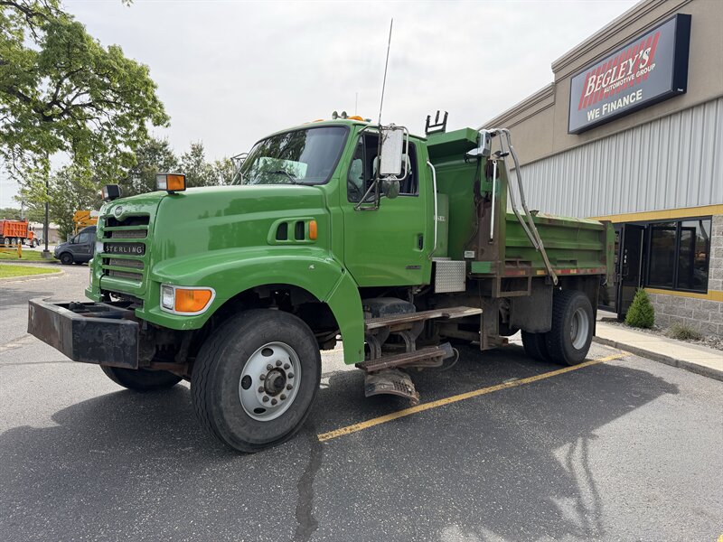 2006 Sterling L8500 Series   - Photo 1 - Elkhart, IN 46514