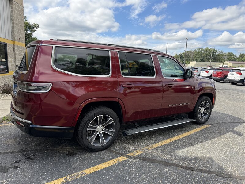 2022 Jeep Grand Wagoneer Series I - Photo 9 - Elkhart, IN 46514