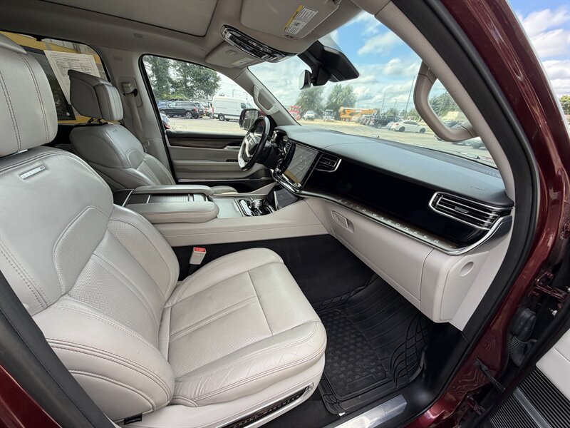 2022 Jeep Grand Wagoneer Series I - Photo 15 - Elkhart, IN 46514
