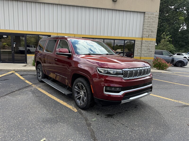 2022 Jeep Grand Wagoneer Series I - Photo 12 - Elkhart, IN 46514