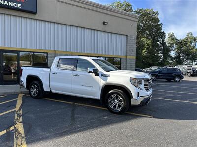 2025 GMC Sierra 1500 SLT   - Photo 10 - Elkhart, IN 46514