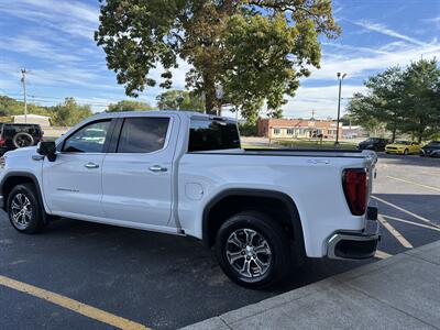 2025 GMC Sierra 1500 SLT   - Photo 4 - Elkhart, IN 46514