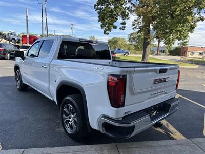 2025 GMC Sierra 1500 SLT   - Photo 5 - Elkhart, IN 46514