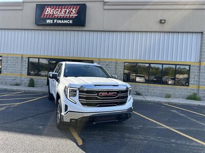 2025 GMC Sierra 1500 SLT   - Photo 12 - Elkhart, IN 46514