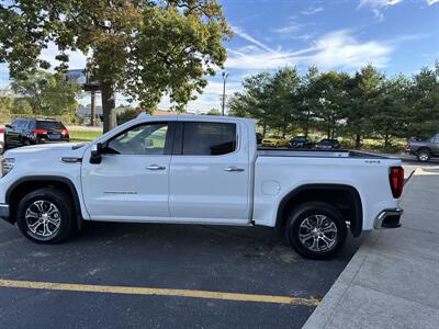 2025 GMC Sierra 1500 SLT   - Photo 3 - Elkhart, IN 46514