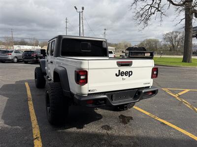 2020 Jeep Gladiator Sport S   - Photo 5 - Elkhart, IN 46514
