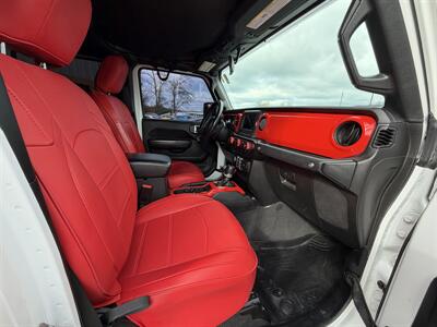 2020 Jeep Gladiator Sport S   - Photo 17 - Elkhart, IN 46514