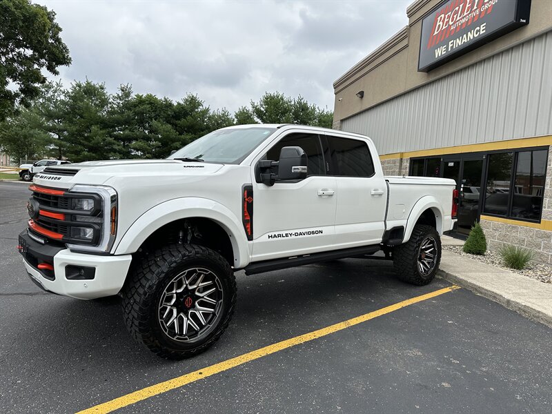 2024 Ford F-250 Super Duty Lariat  