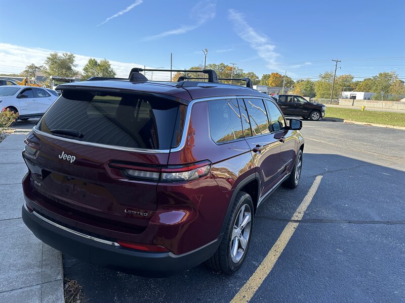 2021 Jeep Grand Cherokee L Limited   - Photo 7 - Elkhart, IN 46514