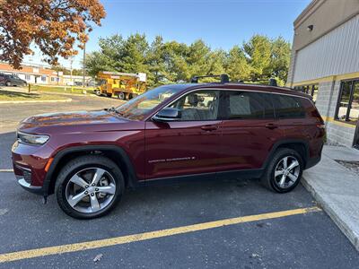 2021 Jeep Grand Cherokee L Limited   - Photo 2 - Elkhart, IN 46514