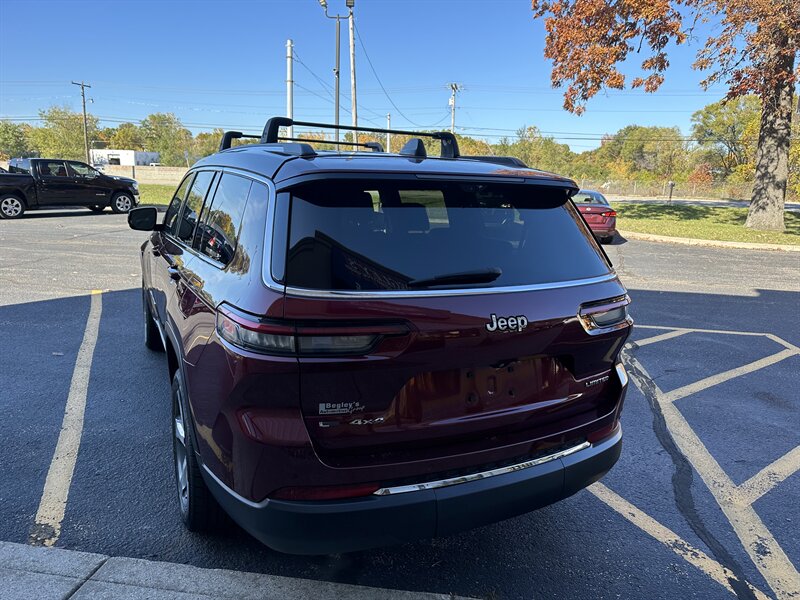 2021 Jeep Grand Cherokee L Limited   - Photo 5 - Elkhart, IN 46514