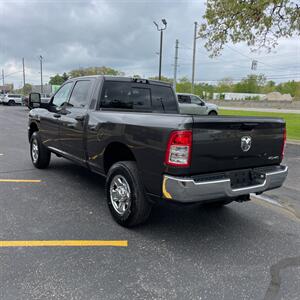 2024 RAM 3500 Tradesman   - Photo 3 - Elkhart, IN 46514