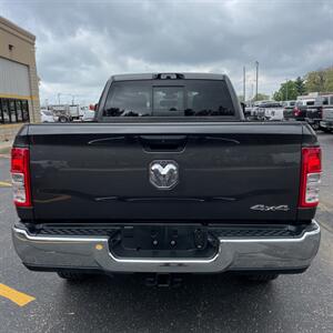 2024 RAM 3500 Tradesman   - Photo 4 - Elkhart, IN 46514