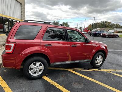 2011 Ford Escape XLT   - Photo 7 - Elkhart, IN 46514