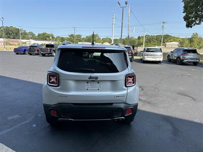 2015 Jeep Renegade Limited   - Photo 4 - Elkhart, IN 46514