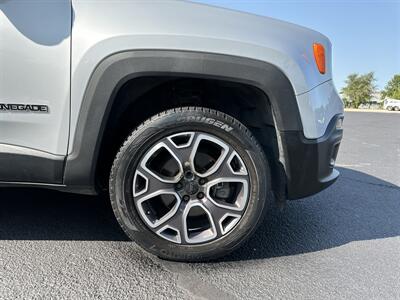 2015 Jeep Renegade Limited   - Photo 14 - Elkhart, IN 46514