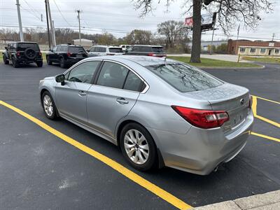 2016 Subaru Legacy 2.5i Premium   - Photo 2 - Elkhart, IN 46514