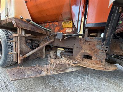 2009 Mack GU800 Granite   - Photo 9 - Elkhart, IN 46514