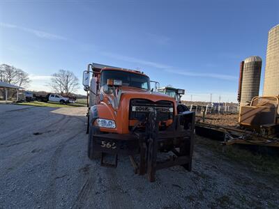 2009 Mack GU800 Granite   - Photo 8 - Elkhart, IN 46514