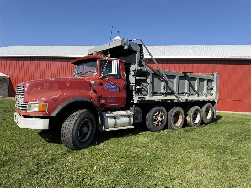 1995 Ford LTLS9000   - Photo 1 - Elkhart, IN 46514