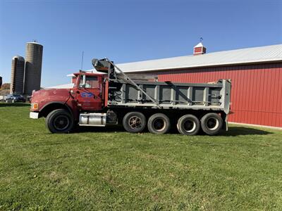 1995 Ford LTLS9000 - Photo 2 - Elkhart, IN 46514