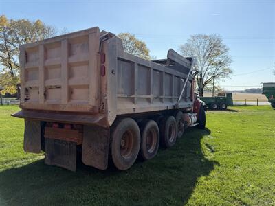 1995 Ford LTLS9000 - Photo 5 - Elkhart, IN 46514