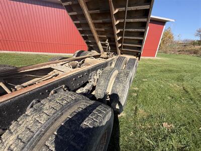 1995 Ford LTLS9000 - Photo 14 - Elkhart, IN 46514