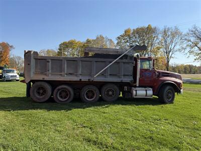 1995 Ford LTLS9000 - Photo 6 - Elkhart, IN 46514