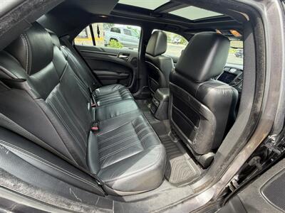 2015 Chrysler 300 S   - Photo 11 - Elkhart, IN 46514