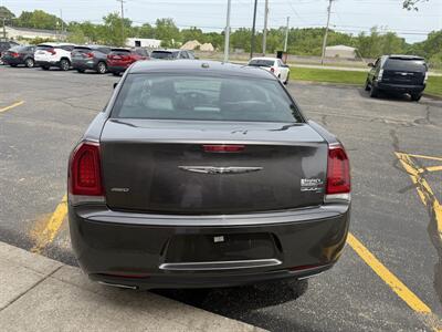 2015 Chrysler 300 S   - Photo 5 - Elkhart, IN 46514