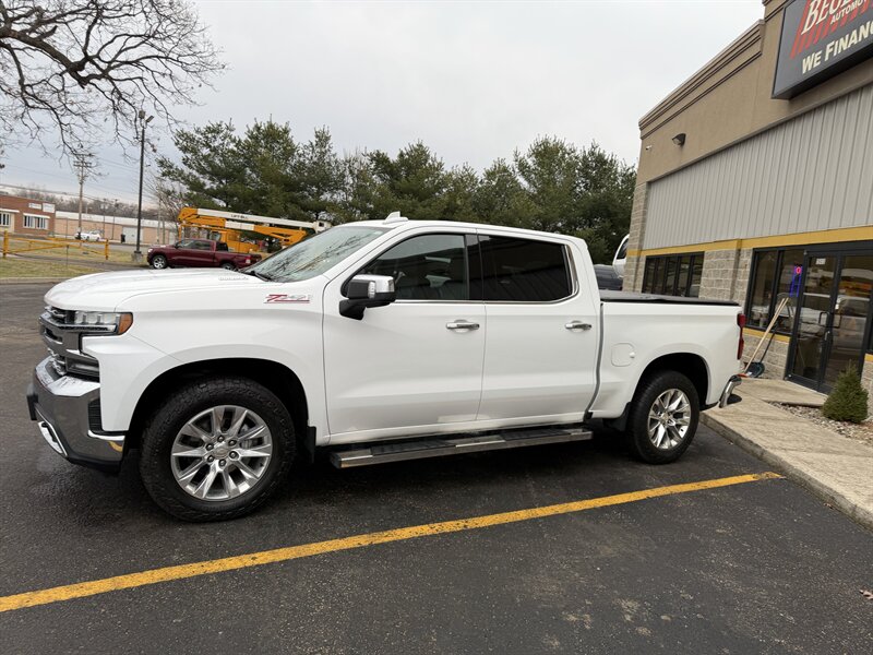 2020 Chevrolet Silverado 1500 LTZ - Photo 2 - Elkhart, IN 46514