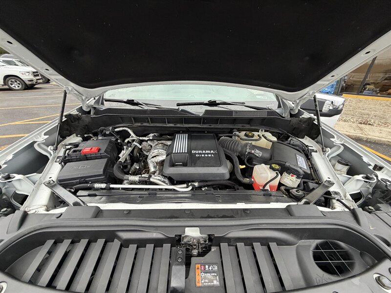 2020 Chevrolet Silverado 1500 LTZ - Photo 24 - Elkhart, IN 46514