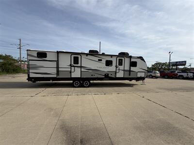 2022 Cruiser RV Twilight   - Photo 9 - Elkhart, IN 46514