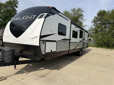 2022 Cruiser RV Twilight   - Photo 3 - Elkhart, IN 46514