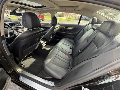 2017 BMW 7 Series 740i xDrive   - Photo 13 - Elkhart, IN 46514