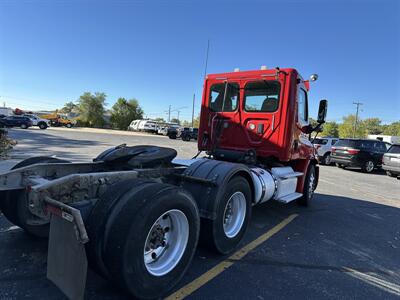 2016 Freightliner Cascadia Tractor   - Photo 6 - Elkhart, IN 46514