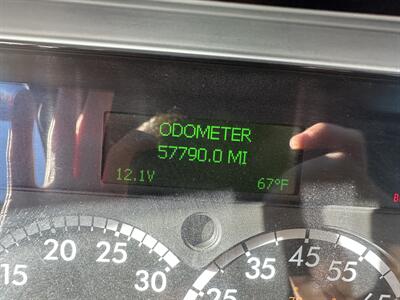 2016 Freightliner Cascadia Tractor   - Photo 13 - Elkhart, IN 46514