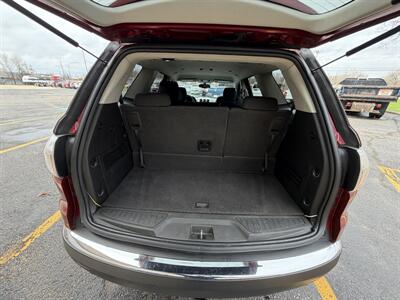 2011 GMC Acadia SL   - Photo 16 - Elkhart, IN 46514