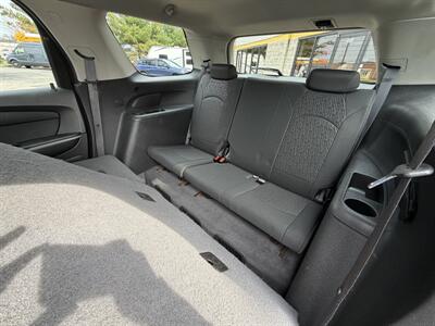 2011 GMC Acadia SL   - Photo 18 - Elkhart, IN 46514