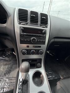 2011 GMC Acadia SL   - Photo 21 - Elkhart, IN 46514