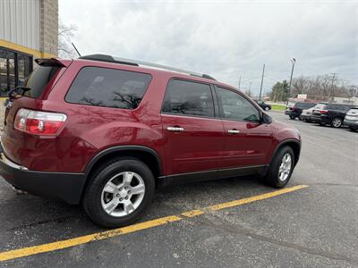 2011 GMC Acadia SL   - Photo 8 - Elkhart, IN 46514